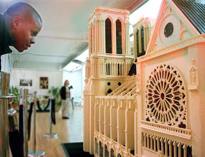 chocolate-Cathedral-paris-architecture-building-colletor-souvenir-sculpture.jpg