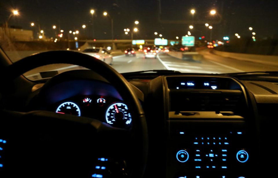 Driving-at-night_Getty-e1548449966237.jpg