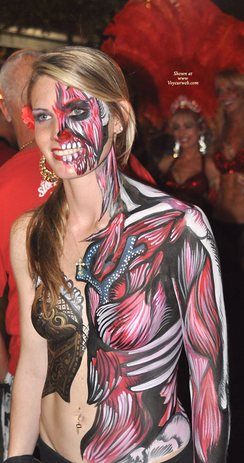 Body paint 80.jpg